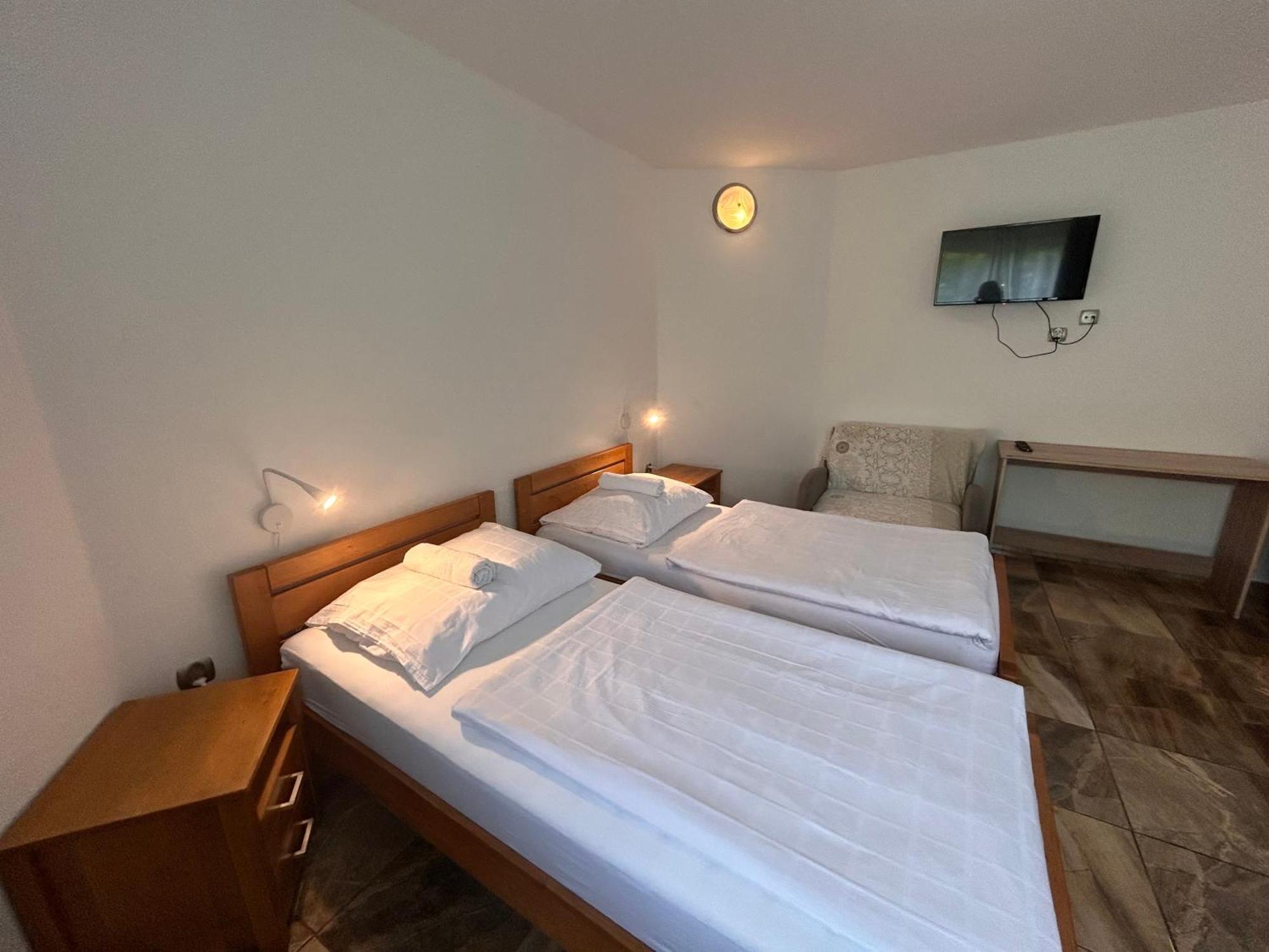 Luxor Hotel Havirov Luaran gambar