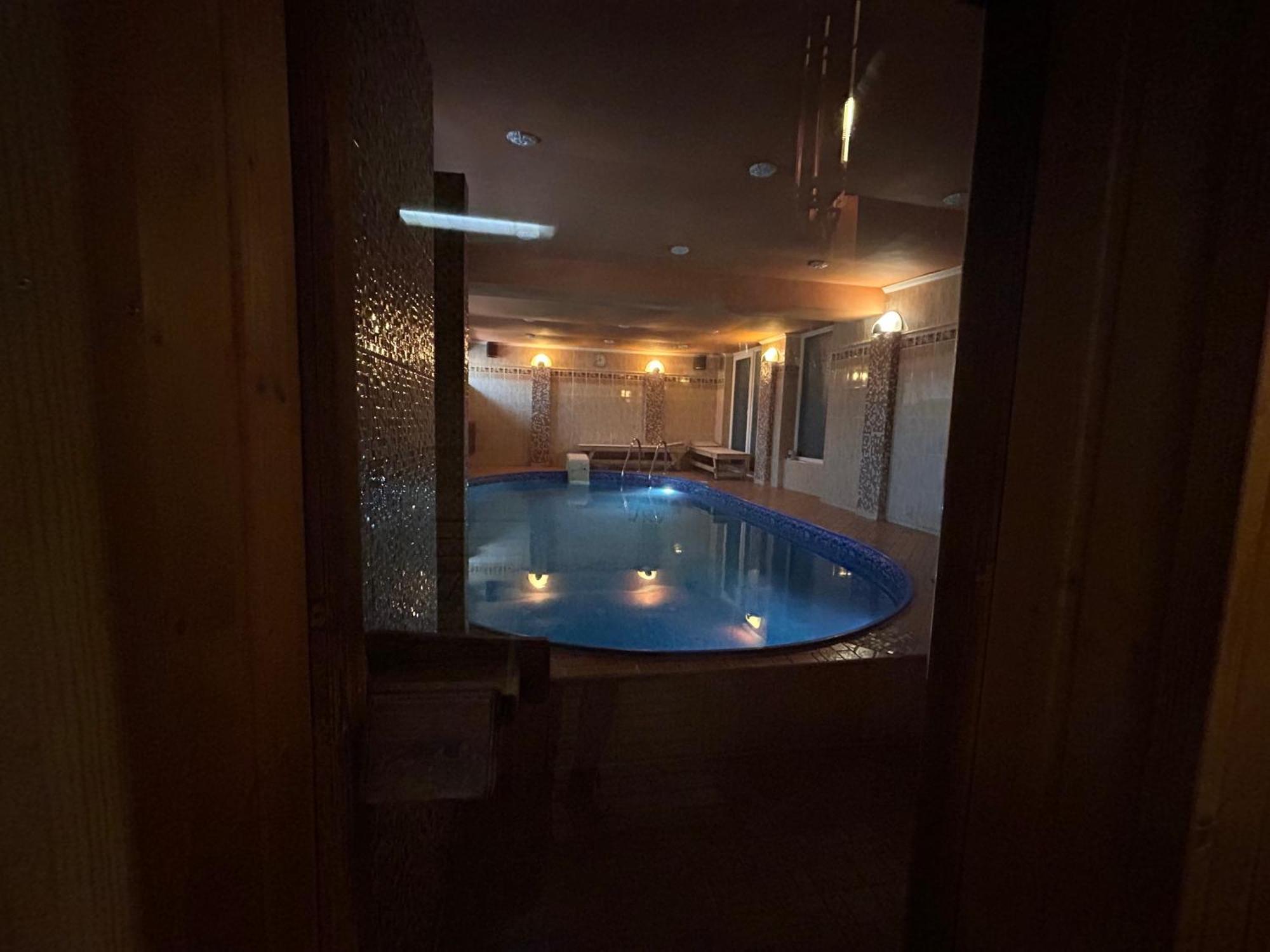 Luxor Hotel Havirov Luaran gambar